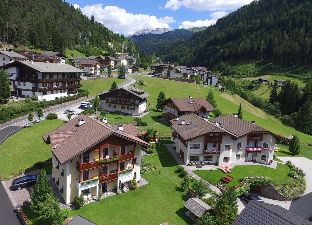 Apartments Vaiolet Santa Cristina Val Gardena 外观 照片
